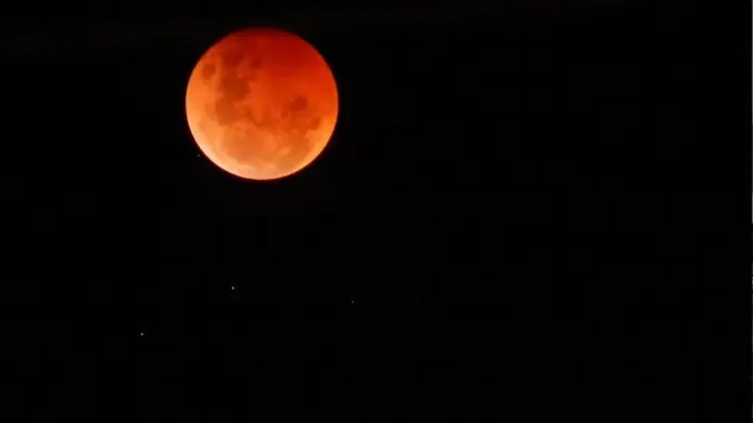 blood-moon-eclipse.jpg-1.webp.webp